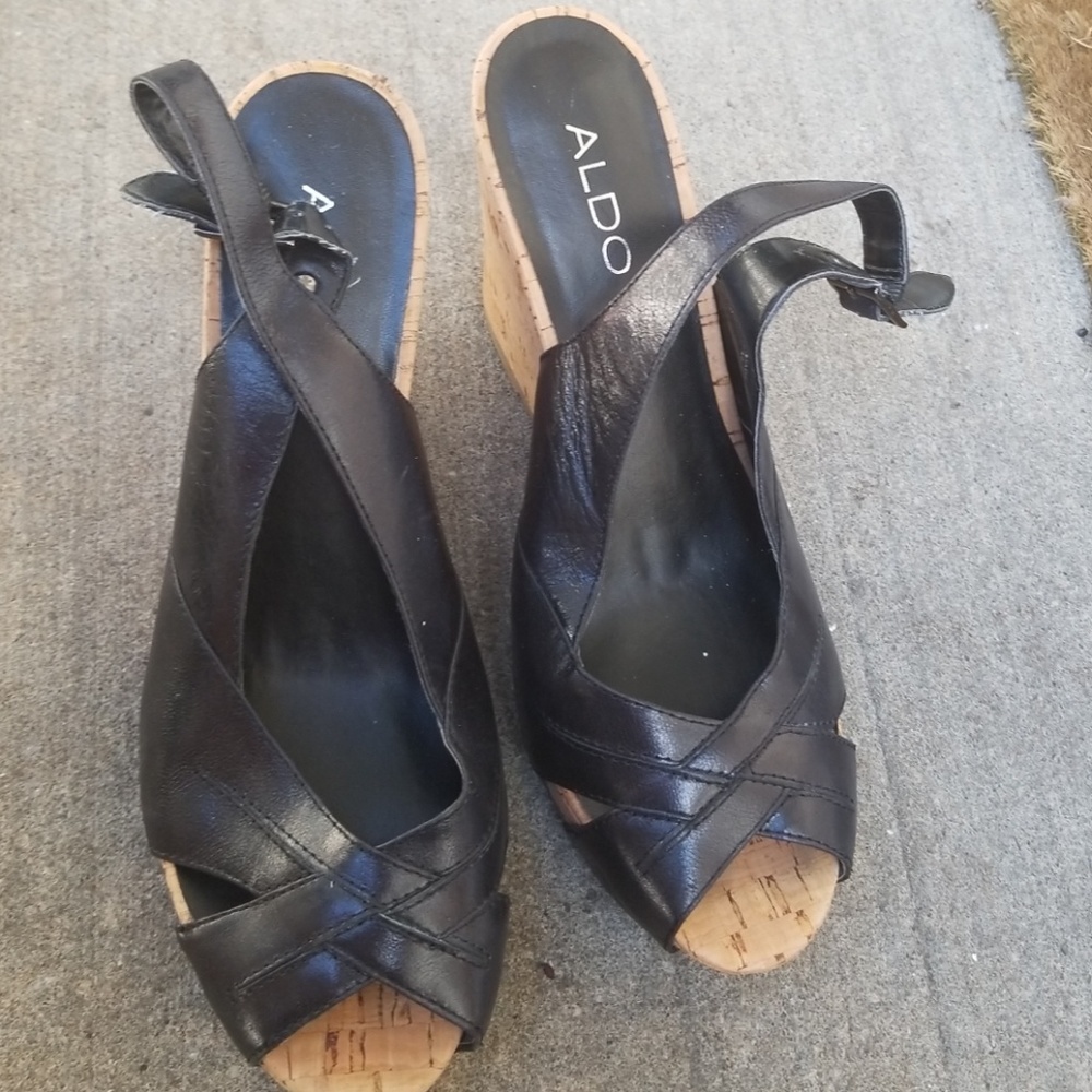 Aldo wedges NWT